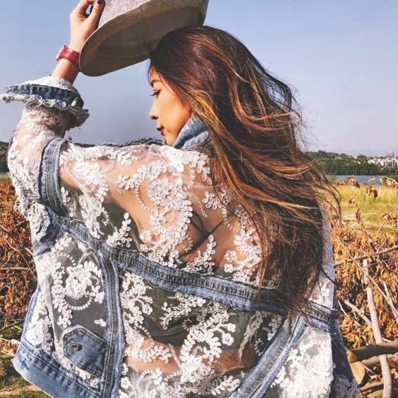 Western Embroidered Floral Lace Frayed Jean Denim Jacket - Picture 2 of 4